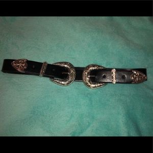 Double buckle belt